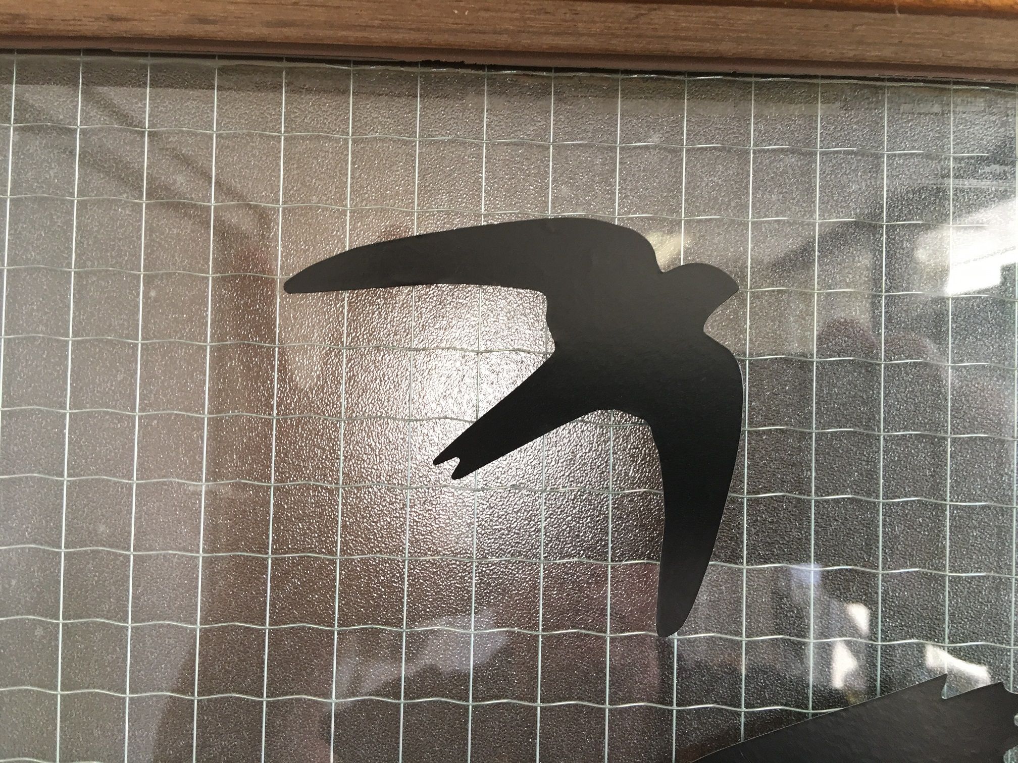 Raamstikkers in de vorm van vliegende vogels